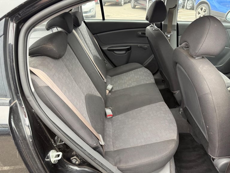2011 Kia Rio 1.4 1 5dr HATCHBACK Petrol Manual