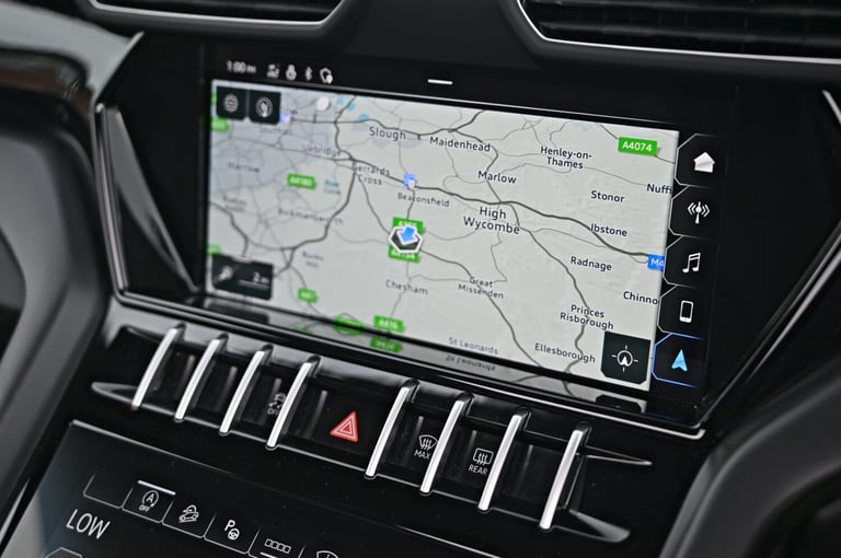 LAMBORGHINI URUS [URBAN NERO] 4.0T V8 BI-TURBO PETROL AUTO 4X4 2022 [71] GREEN