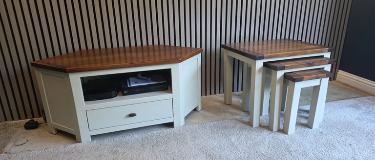 Grey TV Unit and matching set of 3 nest tables.