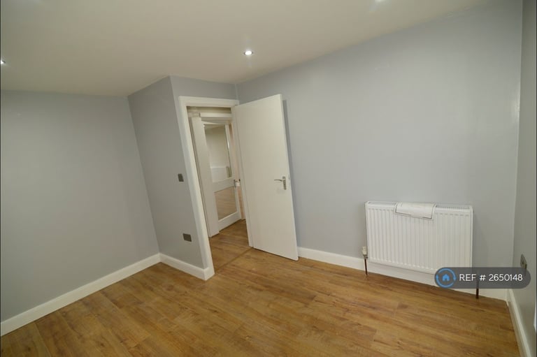 2 bedroom flat in Duffield Close, Harrow On The Hill, HA1 (2 bed) (#2650148)