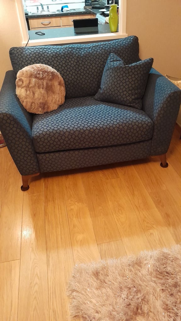 DFS Large love seat / snuggle electric relaxer