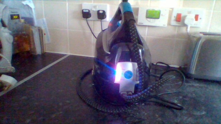 Morphy richards steam iron for sale