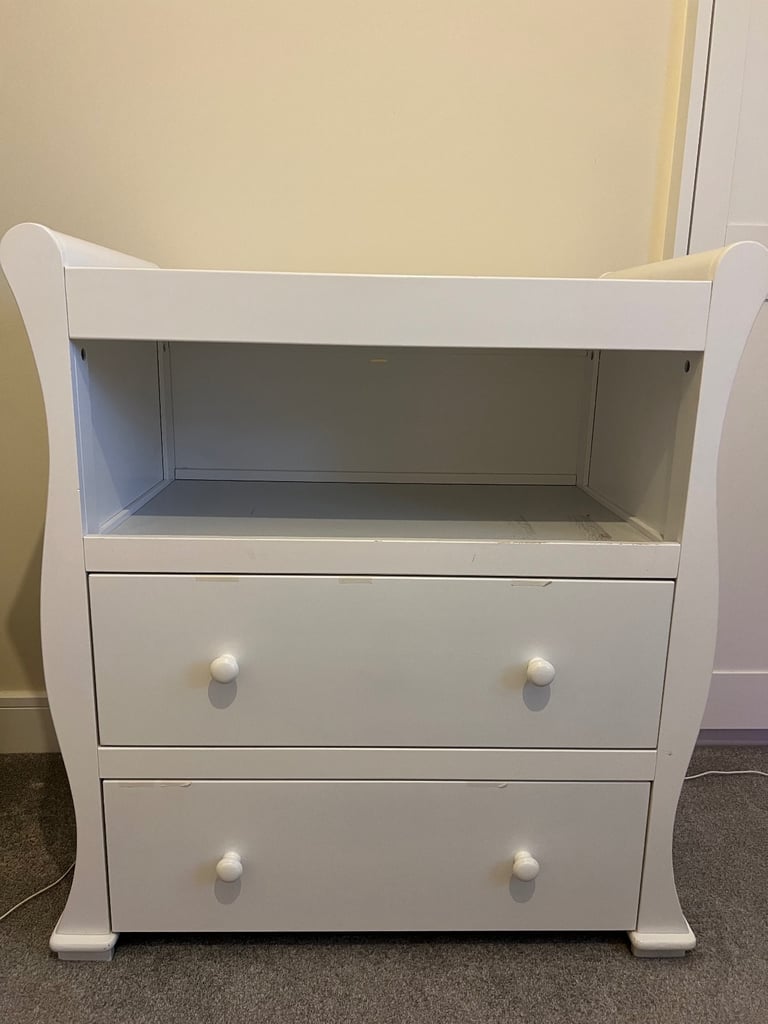 image for Baby changing table & chest of drawers 