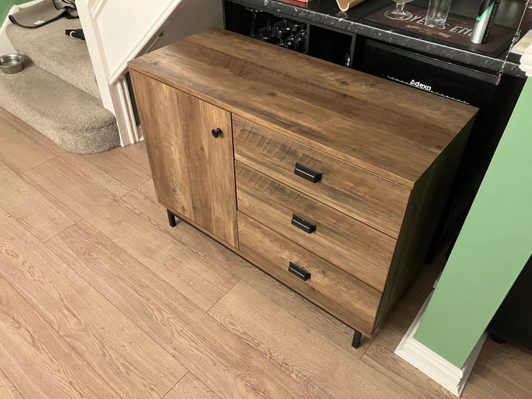 Side cabinet 