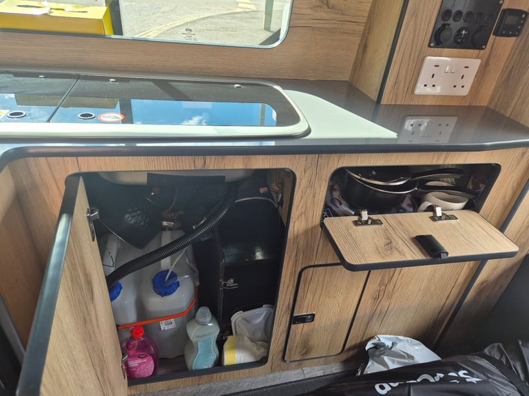 Renault, TRAFIC, camper Van, 2011, Manual, 1996 (cc)