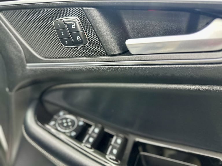 2016 Ford Edge 2.0 TDCi 210 Sport 5dr Powershift ESTATE DIESEL Automatic