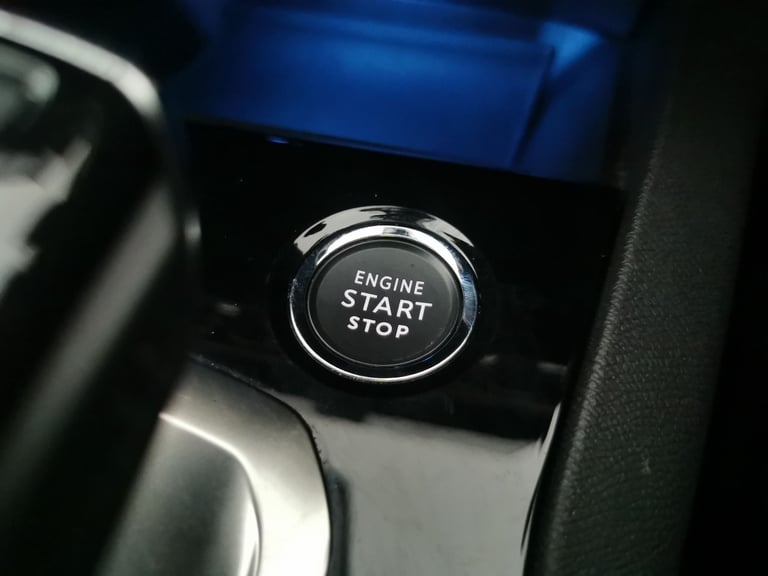 2022 Peugeot 3008 1.6 13.2kWh Allure SUV 5dr Petrol Plug-in Hybrid e-EAT Euro 6 (s/s) (225 ps Suv...