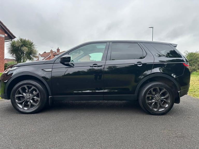 Land Rover Discovery Sport 4x4 / AUTO / 7 SEATS / HUGE SPEC 