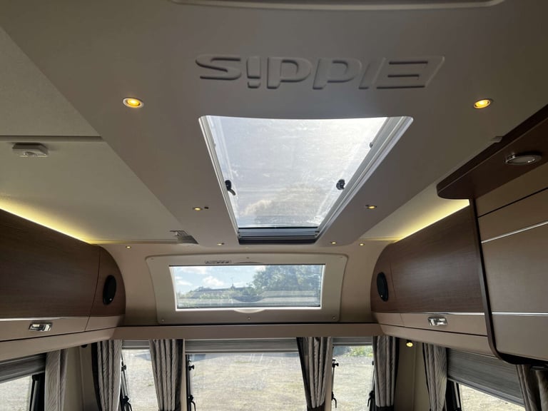 2017 Elddis Affinity 550 Elddis Affinity 550 Caravan with Kampa Awning Unlisted Petrol Automatic