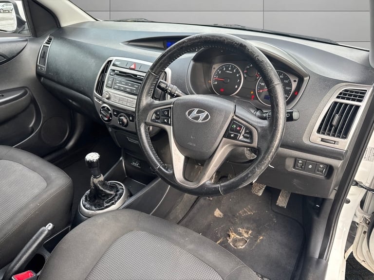 HYUNDAI I20 1.2 Active 2012