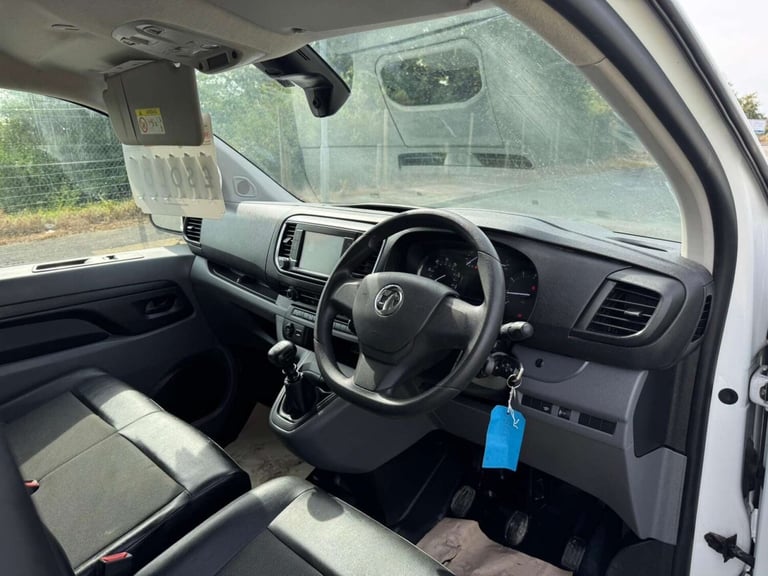 2021 Vauxhall Vivaro 1.5 Vivaro F2700 Sportive S/S Panel Van Diesel Manual