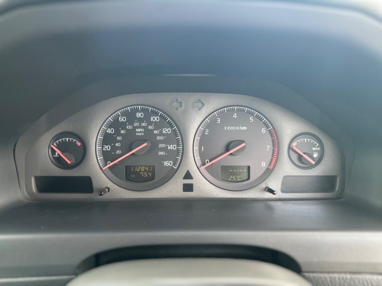 VOLVO V70 2.4 140 Torslanda