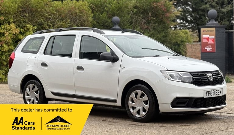 image for 2019 Dacia Logan 0.9 TCe Essential Euro 6 (s/s) 5dr Petrol