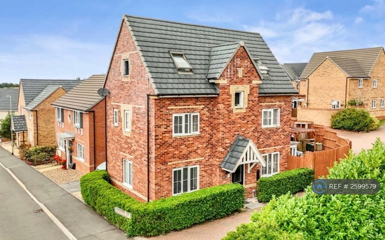 4 bedroom house in Cowley Meadow Way, Crick, Northampton, NN6 (4 bed) (#2599579)