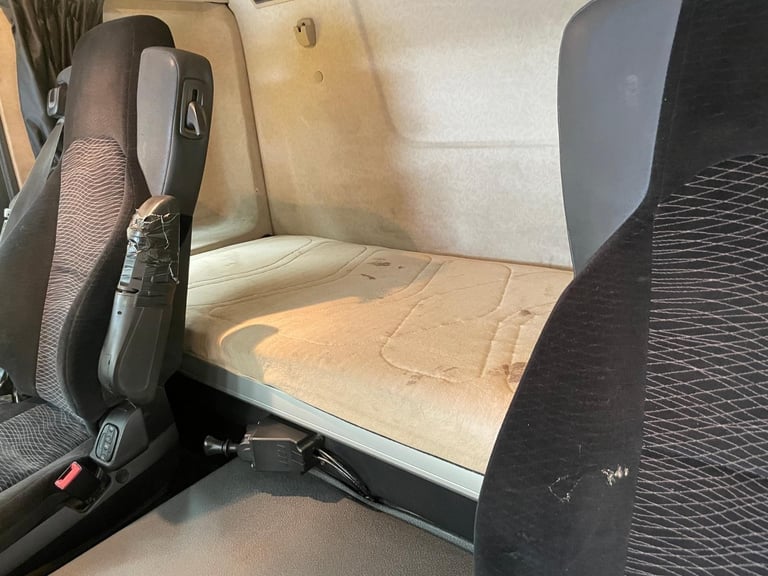 DAF LF 220, *EURO 6*, 4X2 18 TONNE SKIP LOADER - 2015 - HV65 HXM