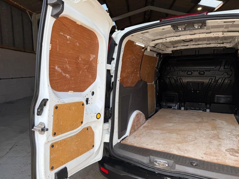 FORD TRANSIT CONNECT 1.5 240 EcoBlue Limited L2 Euro 6 (s/s) 5dr 2019
