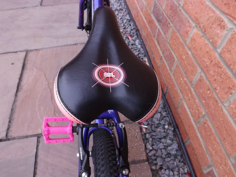 Carrera Cosmos Kids Bike - 16" Wheel - Purple / Pink