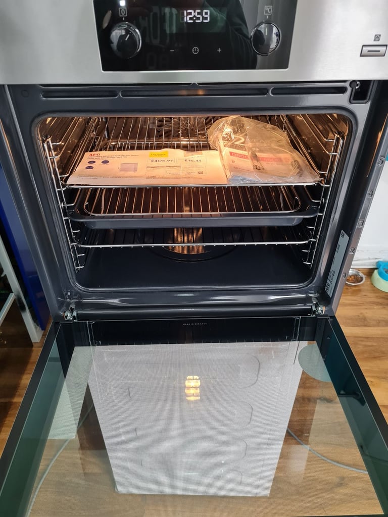 AEG SteamBake multifunction single electric oven built-in brand new 