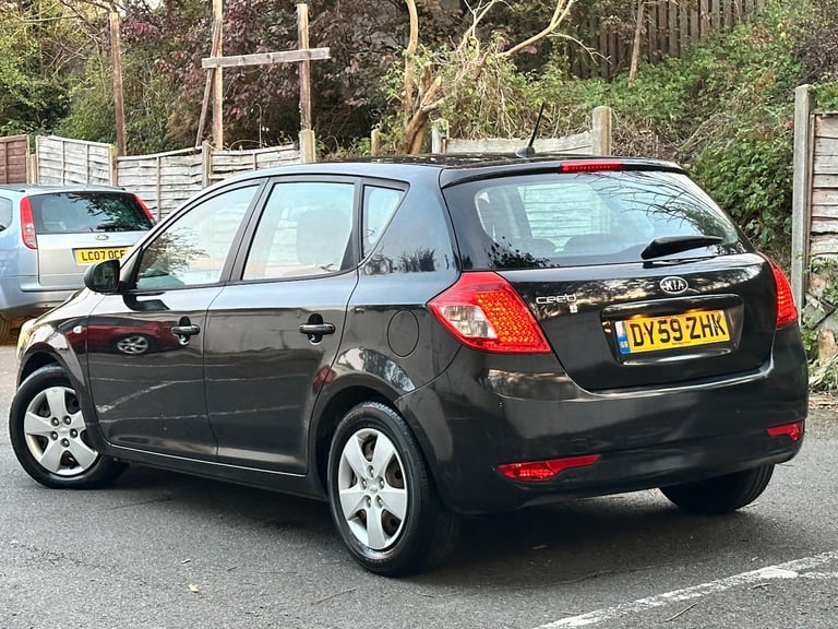 2010 Kia Ceed 1.6 1 Auto Euro 4 5dr HATCHBACK Petrol Automatic