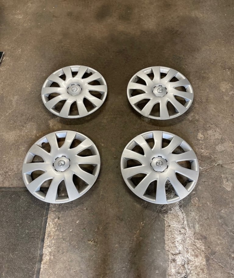 Vauxhall vivaro wheel trims 