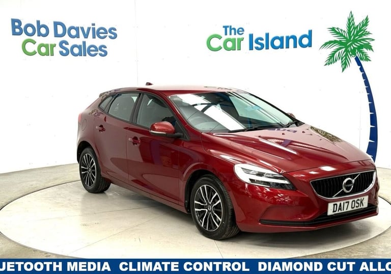 2017 17 VOLVO V40 2.0 T2 MOMENTUM HATCHBACK 5DR PETROL MANUAL EURO 6 (S/S) (122 