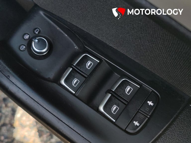 2015 Audi Q3 2.0 TDI SE SUV 5dr Diesel Manual quattro Euro 6 (s/s) (150 ps) SUV Diesel Manual