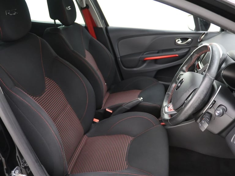 2015 Renault Clio 1.6 TCe Renaultsport Lux Hatchback 5dr Petrol EDC Euro 5 (200 ps) Hatchback Pet...
