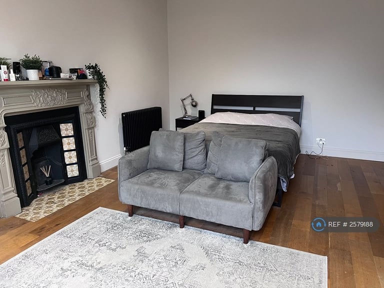 3 bedroom flat in Avenue Road, London, N6 (3 bed) (#2579188)