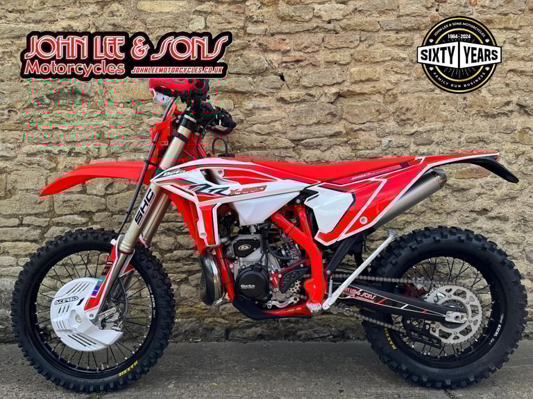 Beta RR250 X-PRO Enduro Bike, New 2025 Model, Clearance & Free Accessories 