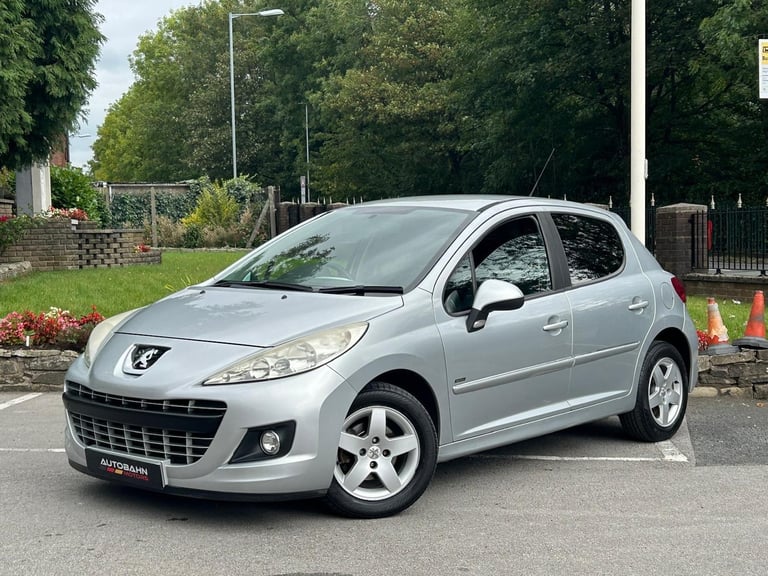 2011 Peugeot 207 1.4 VTi Sportium Euro 5 5dr HATCHBACK Petrol Manual