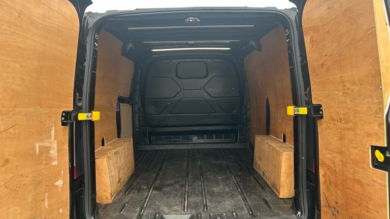 2023 Ford Transit Custom 280 L1 Diesel Fwd 2.0 EcoBlue 130ps Low Roof Limited Van Van Diesel Manual