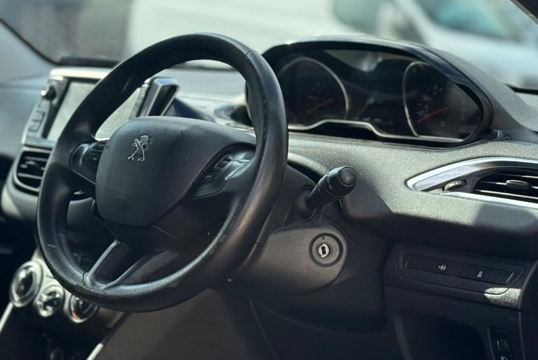 2013 Peugeot 208 1.2 VTi Active Euro 5 5dr Petrol