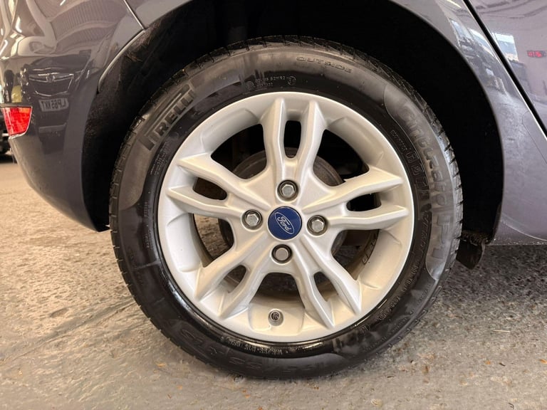 2014 Ford Fiesta 1.0T EcoBoost Zetec Euro 5 (s/s) 5dr HATCHBACK Petrol Manual