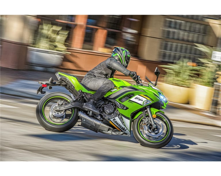 New 2025 Kawasaki MOTORCYCLE Ninja 650 BLACK SAVE £600 WITH NEW RIDERS GRANT*