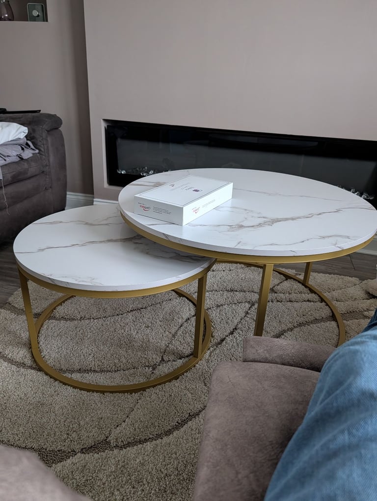 For sale new coffee table 