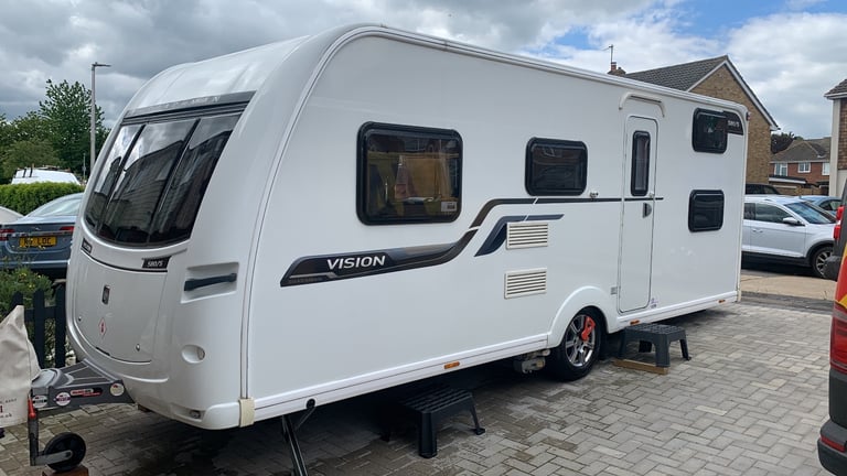Coachman vision 580 5 berth caravan 