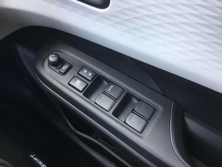  Suzuki Swift 1.2 MHEV Ultra Hatchback 5dr Petrol Hybrid Manual ALLGRIP Euro 6 (s/s) (82 Petrol/E...