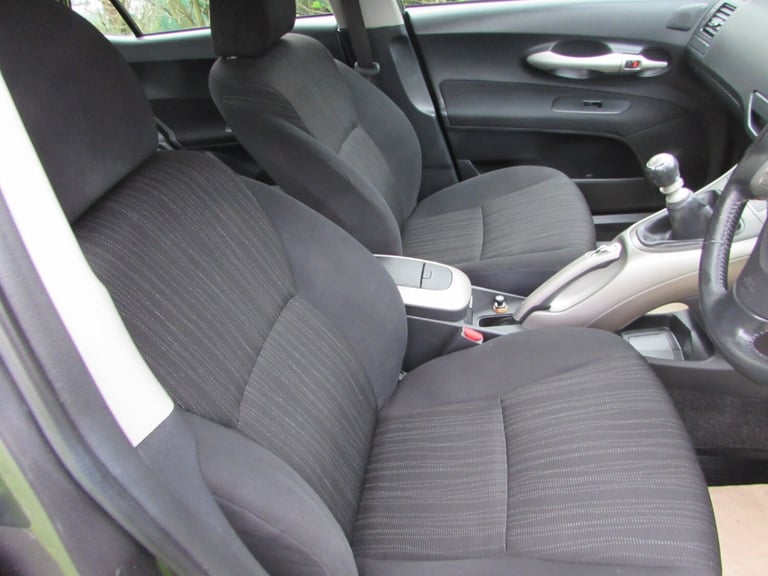 2009 Toyota Auris 1.33 Dual VVTi T3 5dr HATCHBACK Petrol Manual