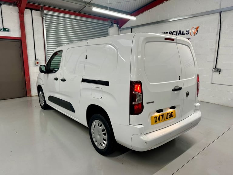 2021 71 VAUXHALL COMBO 1.5 TURBO D 2300 SPORTIVE L2 H1 EURO 6 * 29,507 3 SEATER 