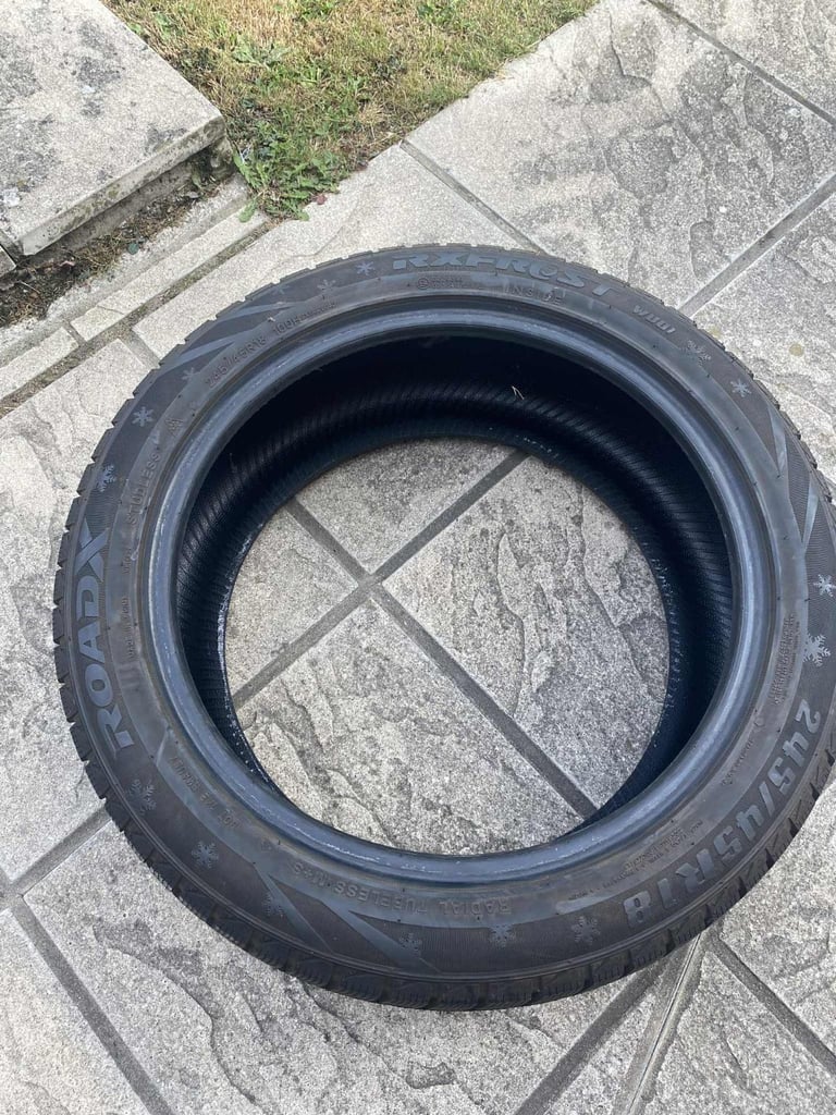 Winter tyres