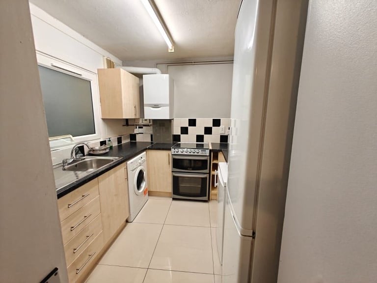 🌿Double Room for Rent – E1 | Great Access to Central London 📍