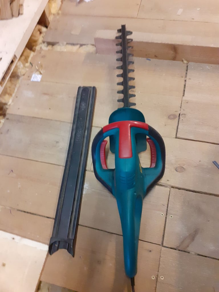 Bosh hedge trimmer . 