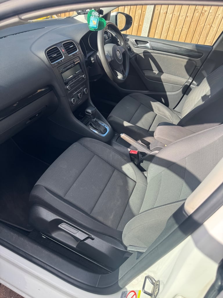Volkswagen, GOLF, Hatchback, 2009, Semi-Auto, 1390 (cc), 5 doors