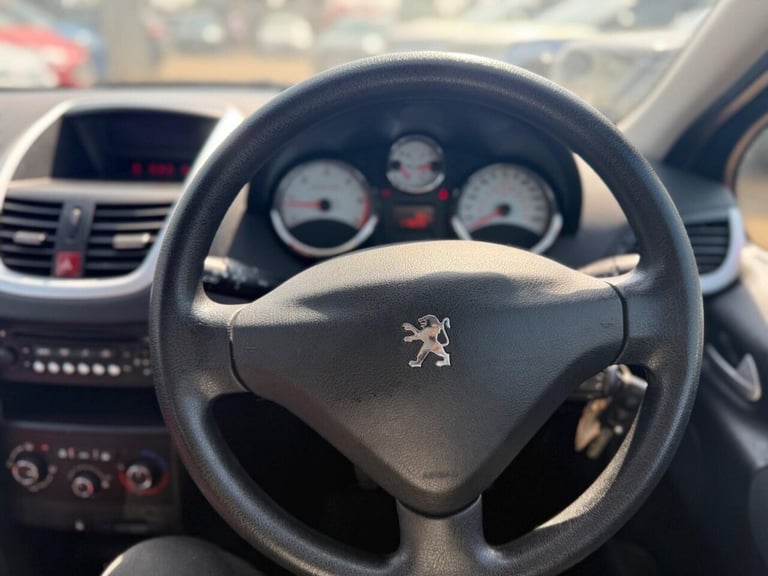 2010 Peugeot 207 1.4 HDi Verve Euro 4 3dr Hatchback Diesel Manual - Image 37
