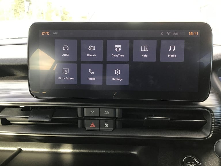 2025 Jeep Avenger Altitude 1.2 100hp Mt HATCHBACK Petrol Manual