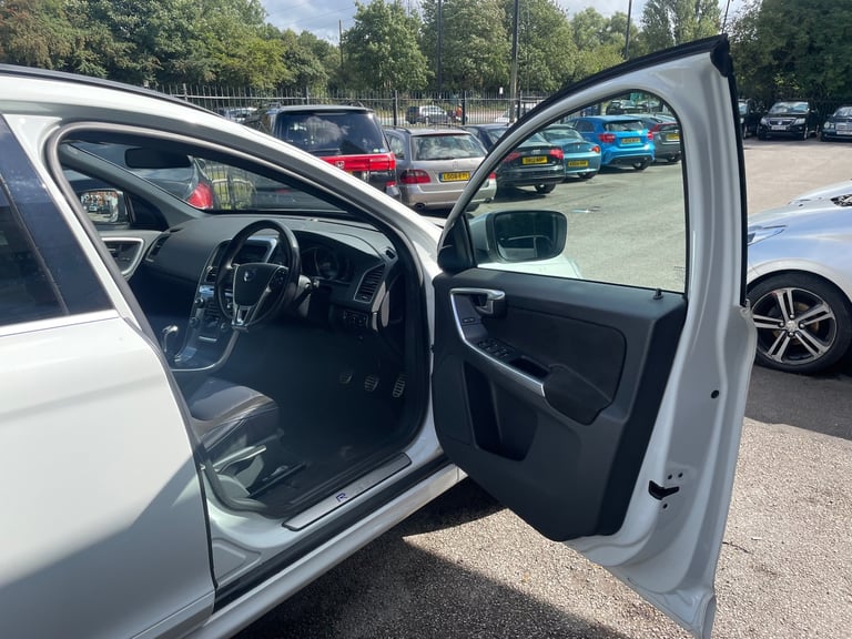 2015 Volvo XC60 D4 [190] R DESIGN Nav 5dr ESTATE Diesel Manual