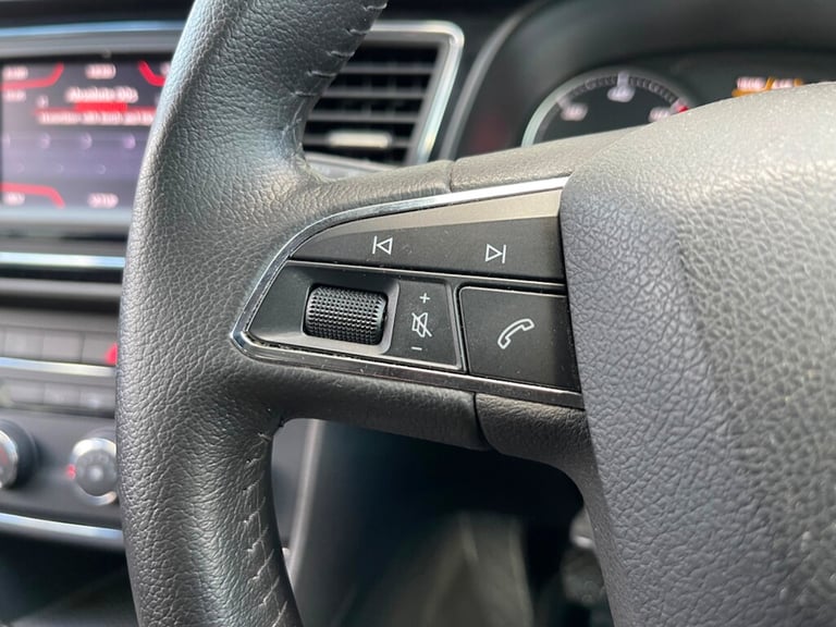 2014 SEAT Leon 1.6 TDI CR SE Hatchback 5dr Diesel Manual Euro 5 (s/s) (105 ps) Hatchback Diesel M...