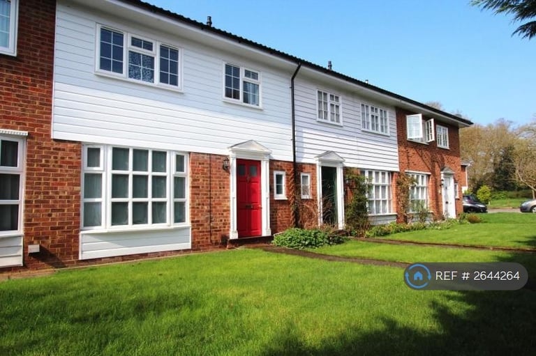 3 bedroom house in Epsom Court, Reading, RG1 (3 bed) (#2644264)