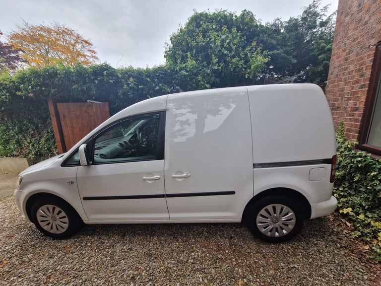 2014 Volkswagen Caddy Van 1.6 TDI Trendline. 103k Miles. 13 Month Mot. Mini Camper Conversion