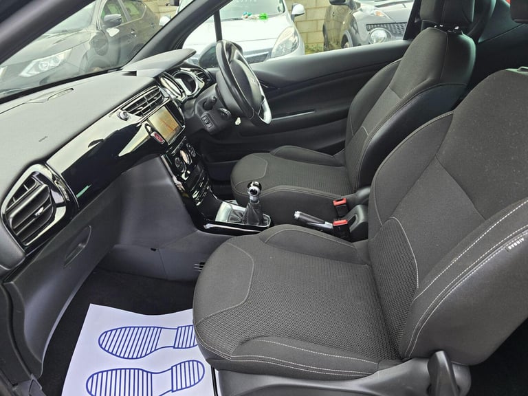 2015 DS Automobiles DS 3 1.6 BlueHDi DStyle Nav Euro 6 (s/s) 3dr HATCHBACK Diesel Manual